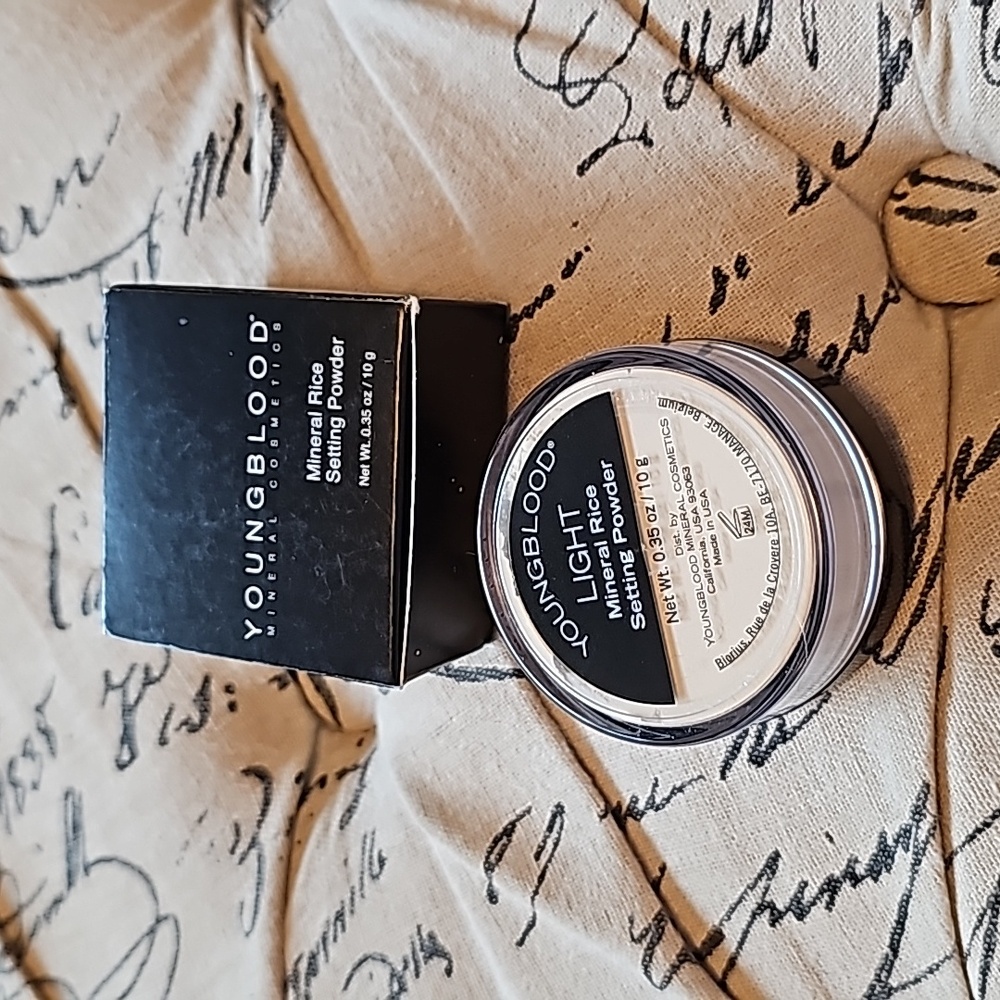 Youngblood mineral rice setting powder